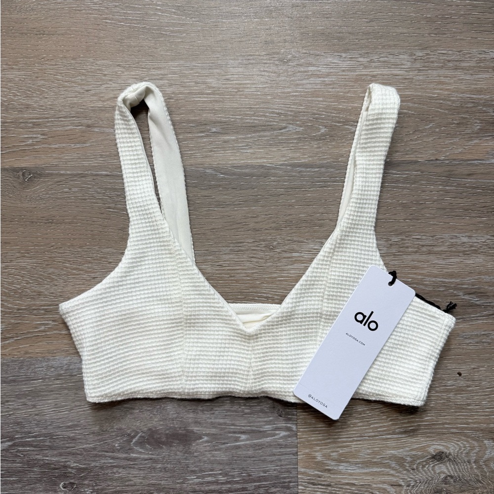 ALO Yoga Waffle Weekend Escape Bra - Ivory